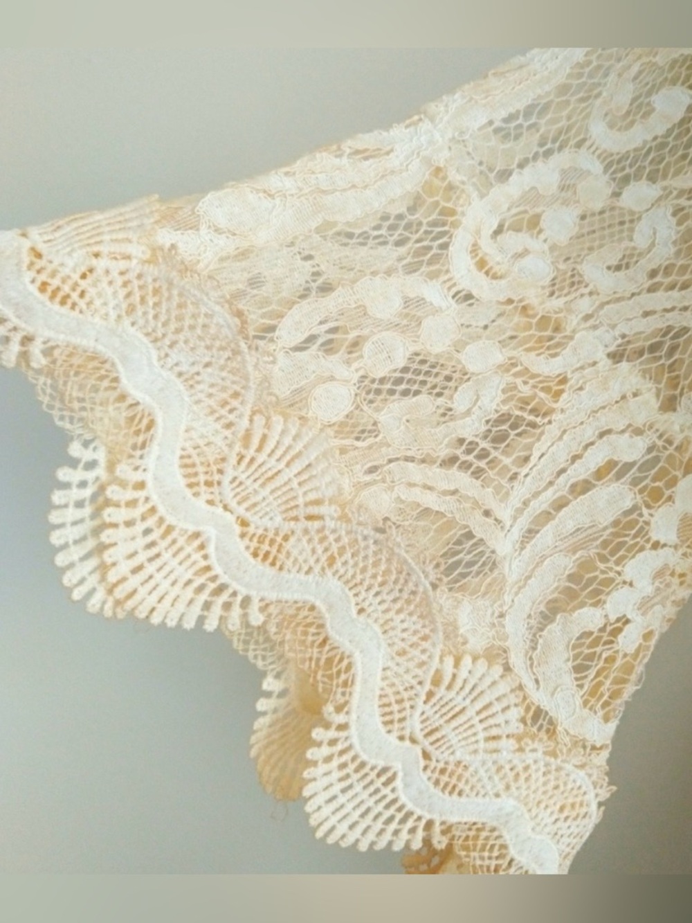 Last One! POL Lace Romper Gorgeous! Deep V Neck Bell Sleeves - Picture 7 of 8